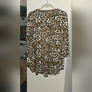 Animal Print Top XL.